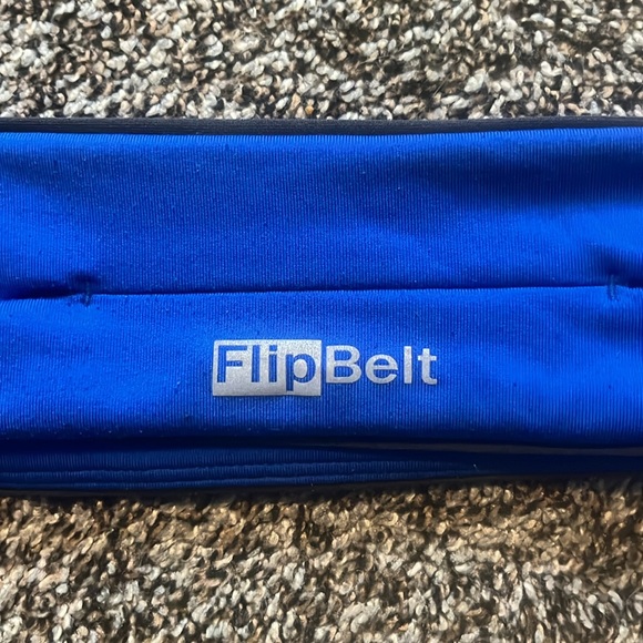 Flipbelt Running Accessory - Picture 2 of 4